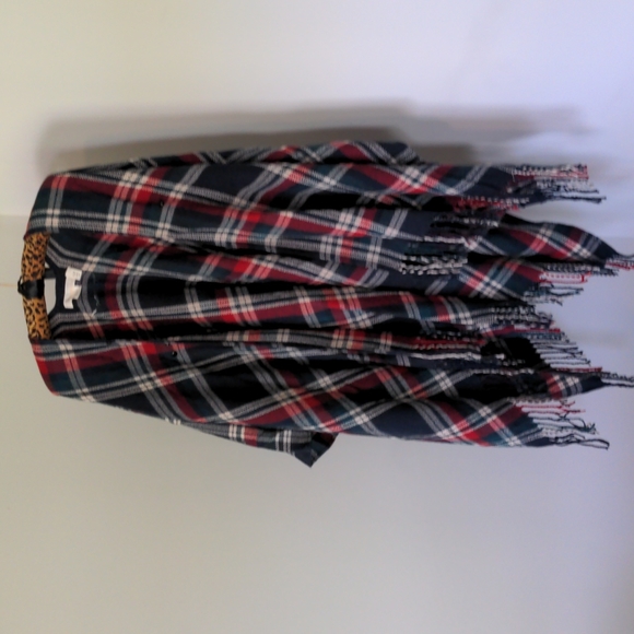 Francesca's Collections Sweaters - Plaid Francesca's Poncho